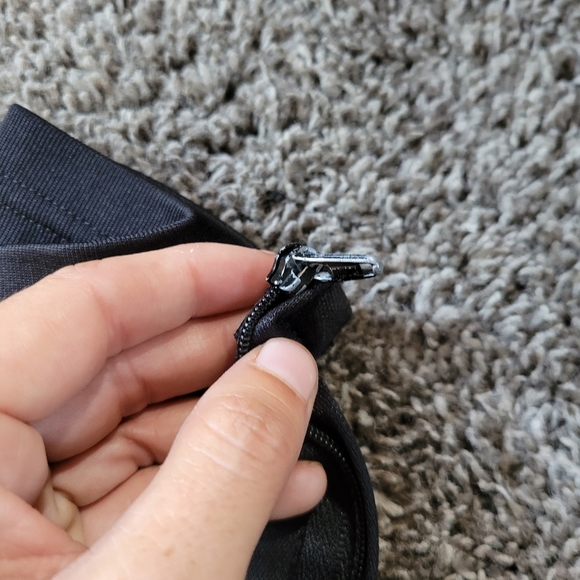 Woman's Adidas Trio Tapered Jogger Track Pants Size Small Black - Picture 6 of 13